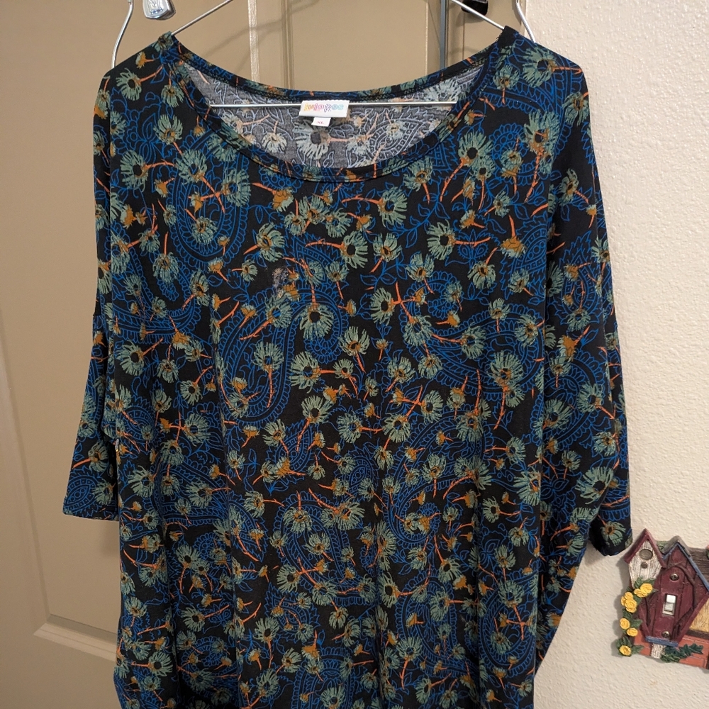 Lularoe irma size xl